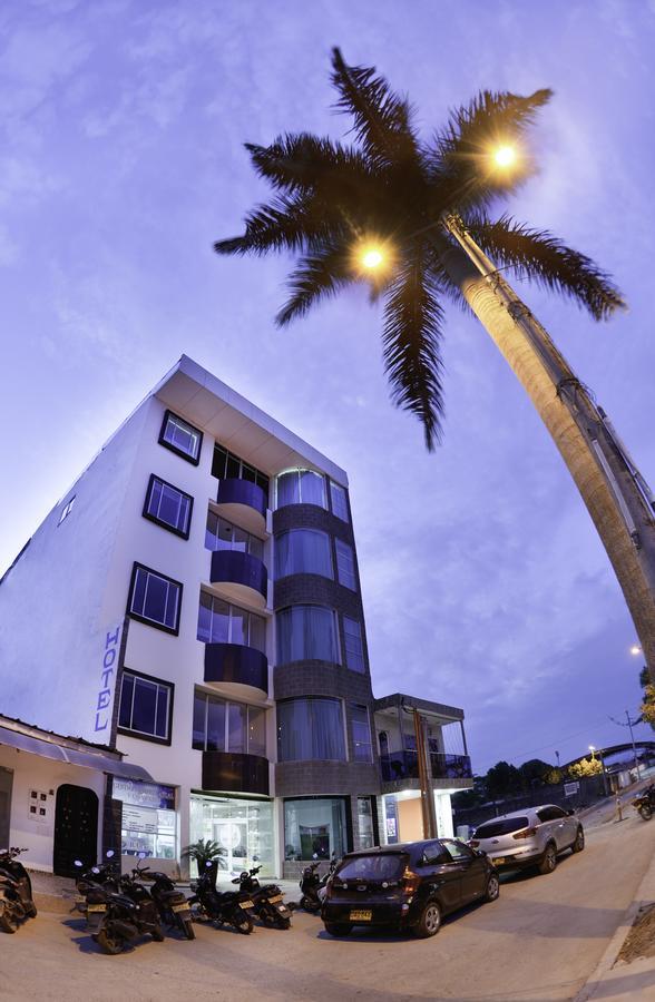 Hotel Confort Ariari Granada  Exterior foto